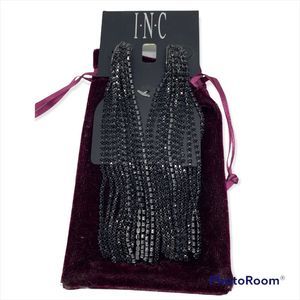 NWT Beautiful Lightweight Long Black Statement Earrings